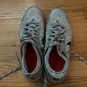 Women’s Basketball Shoes